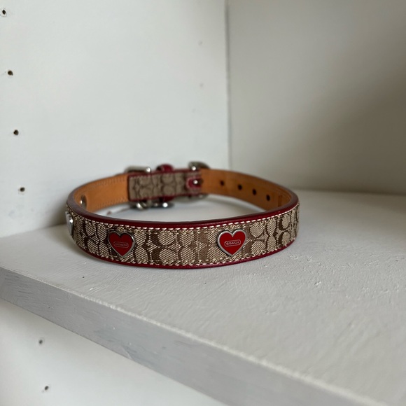 Rare Coach Signature Red Hearts Dog Collar - Medium - Picture 3 of 7